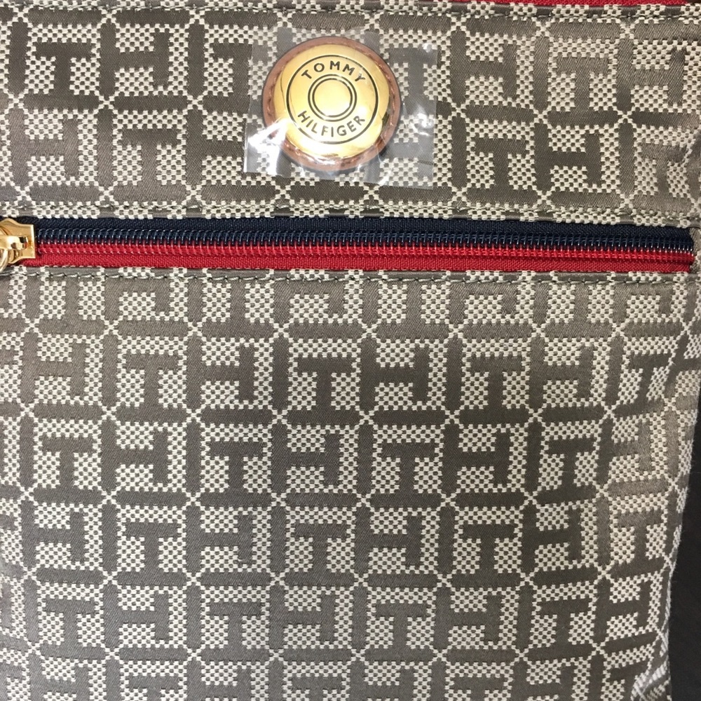 Tommy Hilfiger Crossbody